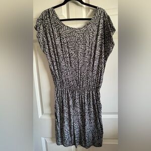 GAP floral dress, size small.